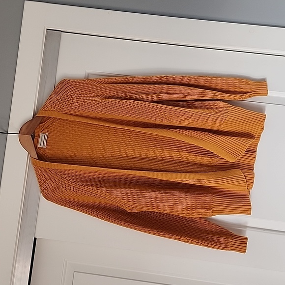 Urban Outfitters Sweaters - Urban Outfitters mustard yellow open knit cardigan with pockets!